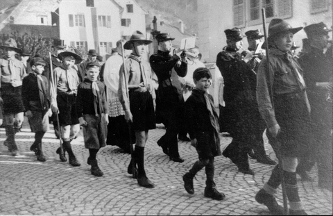 Défilé de la Fanfare et des Scouts